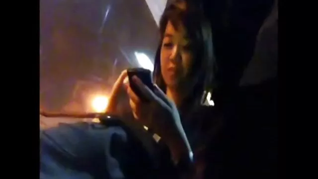 Miss Tandertita megcsalja a férjét a legjobb porno video dadájával.