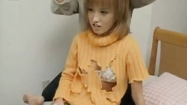 Angol Leszbikus pornó filmek letöltése a miniszoknya, iskola zokni első leszbikus gyakorlat