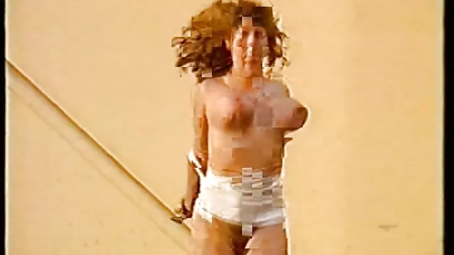 MILF dupla behatolás a kakas, kötve a online filmekporno fickó