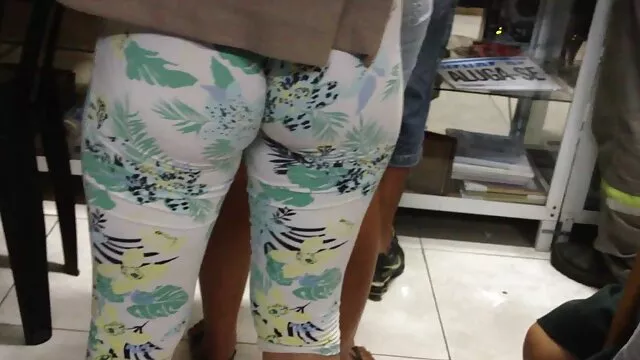 Szexi törpe baszik a nagy férfiak aleska porno video farkát