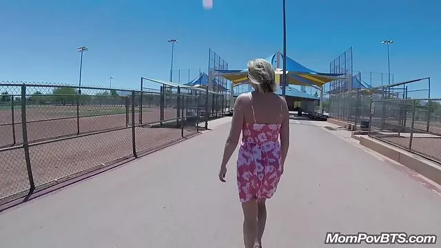 Layla London húzódik a nagy ember hús egy porno video ingyen szép Mély torok.