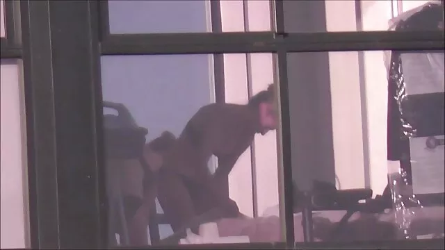 Érett Baszik a farok porno videok online mellei