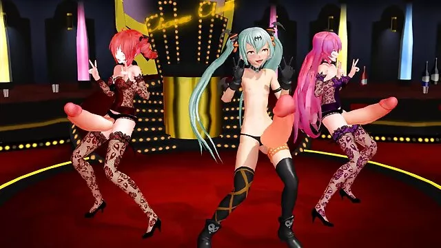 Ava Addams, nagy cicik, rábaszik a kertben. pornó film magyarul